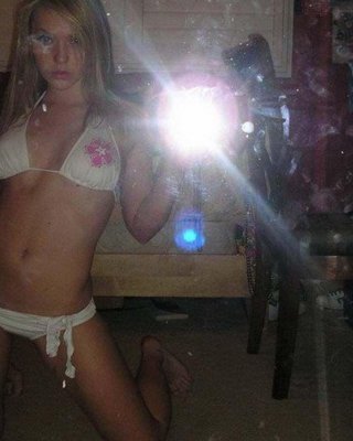 Pictures Of A Gorgeous Blonde Teen Taking Pics Of Herself