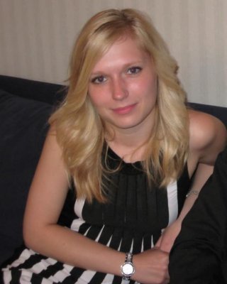 Freche und sexy Amateur-Küken stellen ihre heißen Körper zur Schau
 #60914508