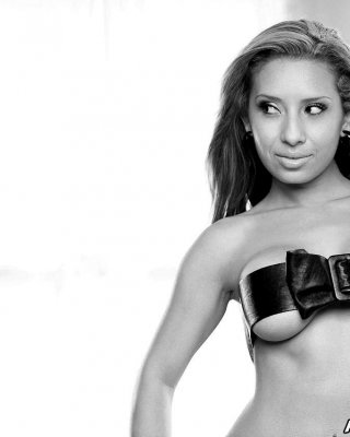 Pictures Of Teen Chick Pam Rodriguez Showing Off In Black And White