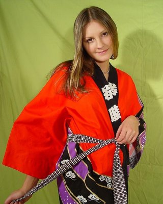 彼女のかわいらしさを示すティーンjosieモデルの写真
 #55696537
