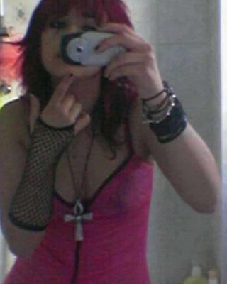 Bilder von heißen alternativen Freundinnen zeigen ihre Schönheit
 #60639654