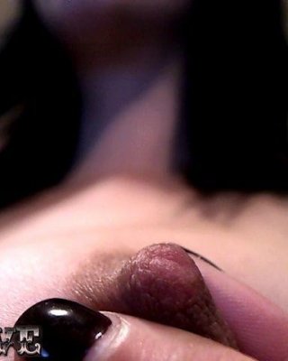 Bilder von xo eve zeigt ihre Körperteile vor der Webcam
 #60169885