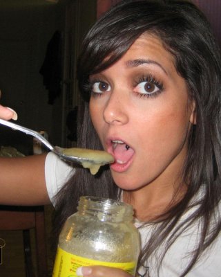 Pictures Of Teen Hottie Ivy Black Eating Apple Sauce