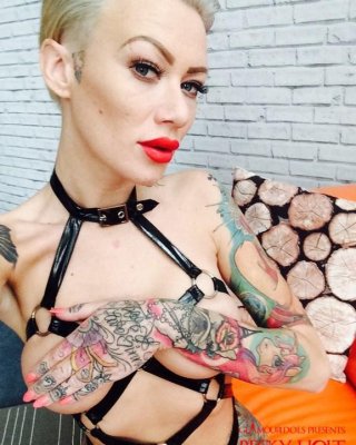 Punk Tattoo Big Tits Porn Pics - PICTOA