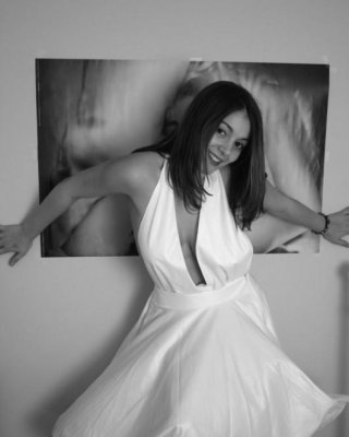 Kara posiert als Marilyn Monroe
 #55972965