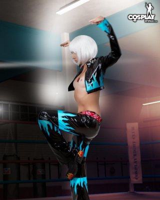 Cosplayer Brownie wird Arsch in sie quan Künstler treten
 #53563879