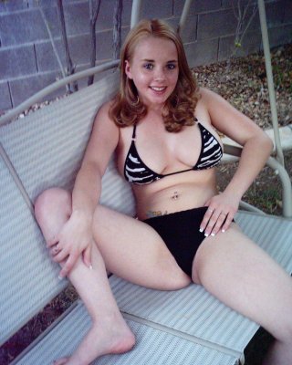 Bilder von sara necken in einem Bikini
 #59916154