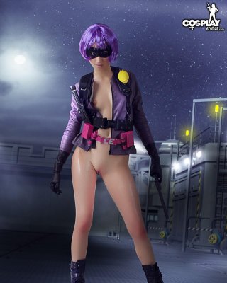 美人コスプレイヤーのステイシーがヒットガールに扮して登場
 #60007750