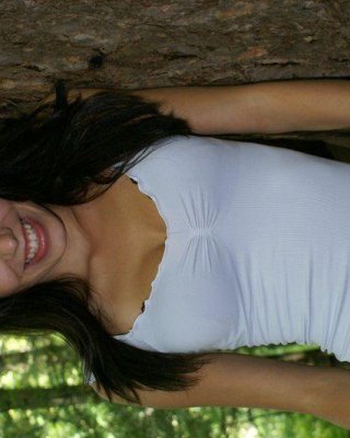 Bilder von Traum taylor gefickt und jizzed auf im Wald
 #54122451