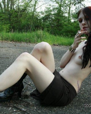 Pictures of Liz Vicious getting naked outside #59032820