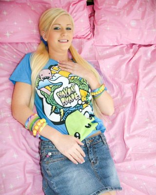 Pictures Of Teen Star Little Laney Waiting For You In Bed