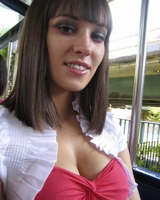 Bilder von Nadia, die ihren heißen Körper zeigt
 #59636036