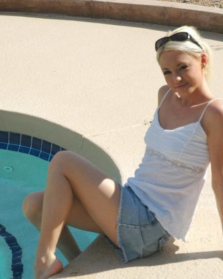 Pictures Of Dream Kelly Hanging Out By The Pool