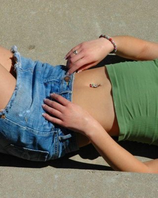 Bilder von teen amateur danielle zeigt ihren sexy Körper draußen
 #60870658