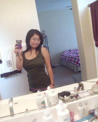Amateur asian GF shares some selfies of her hot body #60796429