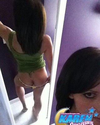 Pictures of Karen Dreams taking sexy pics of herself #56009489