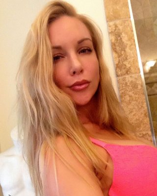 Selfies Gone Wrong Porn - Kayden Kross shares some selfies she took while getting ready to go out Porn  Pictures, XXX Photos, Sex Images #3571088 - PICTOA
