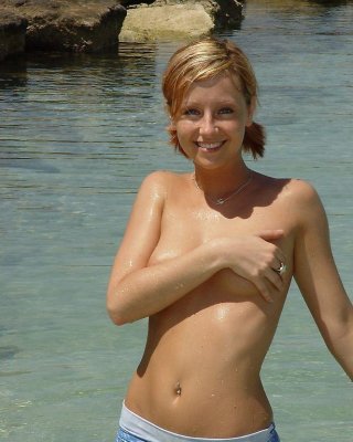 Pictures Of Teen Lindsey Marshal Going For A Skinny Dip On A Beach