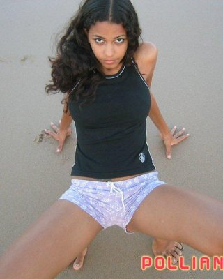 Pictures of Polliana having some fun on the beach #59834456
