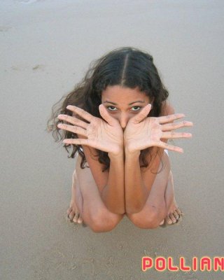 Pictures of Polliana having some fun on the beach #59834466