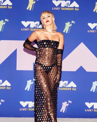 Miley Cyrus Goes Slutty On MTV Video Music Awards 2020