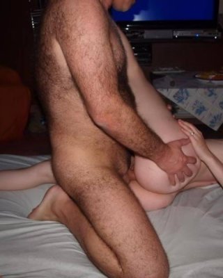 Ehefrauen ficken weiße Schwänze #2231 Ehering Swinger
 #94722623