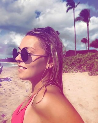 Carina witthoeft
 #98558664