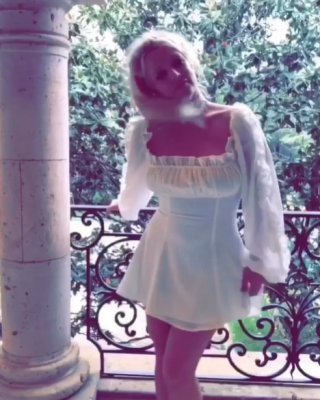 Britney Spears
 #99864490