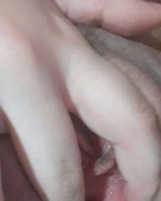 Stick Your Tongue In My Pussy