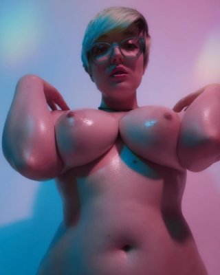 Robust &amp; Mature: Spectacular Broads #89190273