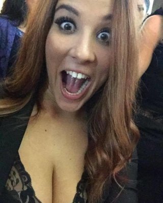 Nicht nackt vollbusige Babes 18
 #96302275