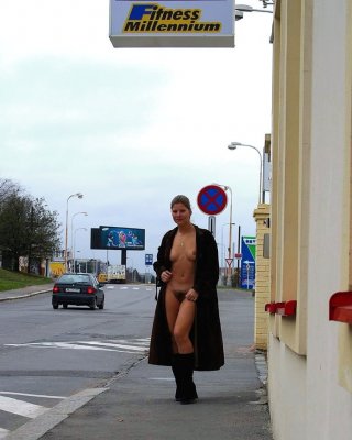 Mädchen & Auto 43
 #98153627