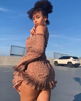 Insta Modell jada a
 #102537973