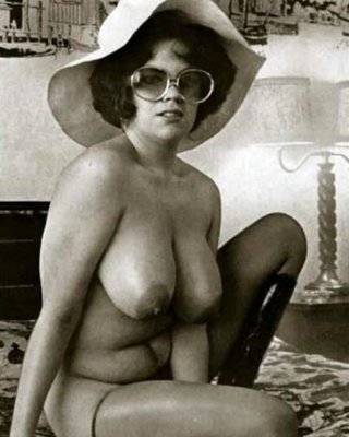 Bettie
 #79813056