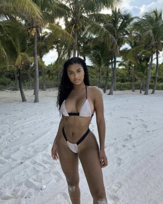 Super heiße schwarze Eskorte
 #93056208