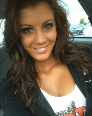 HOT Virginia Former Hooters Girl