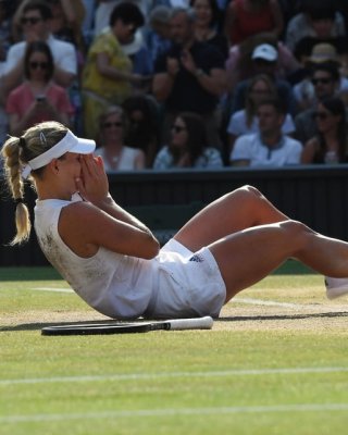 Tennis Mädchen mischen 3
 #90447164