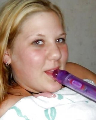 Swedish amateur (041) A diabetic whit dildo in her ass #87428392