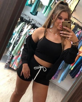 ホットなオランダ人アマチュアファッションストアオーナーの太いパンツ
 #92470940