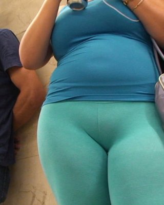 blue Pawg Hot Cameltoe GLUTEUS DIVINUS