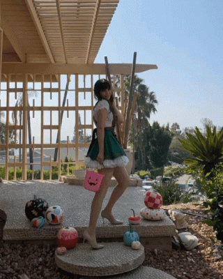 Zooey Deschanel GIFs