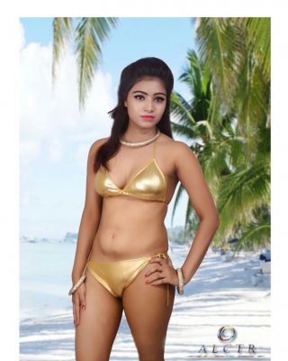 Indische Mädchen
 #92146323