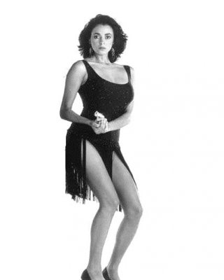 Würziges Häschen von 1984 #3 - Roberta Vasquez
 #88344389
