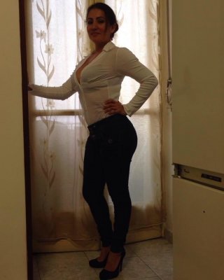 Mafer, eine schöne und fickende Frau, um auf ihr kostbares Sperma zu kommen
 #98172033