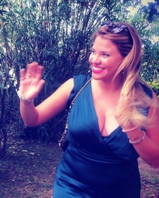Nicht nackte, vollbusige Babes 17
 #95672183