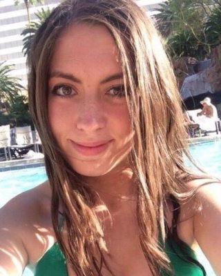 Nicht nackte, vollbusige Babes 17
 #95672195