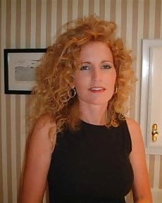 Busty uns lockig milf plus video oben riesig
 #91739582