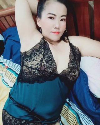 Mom Asian Bigtit