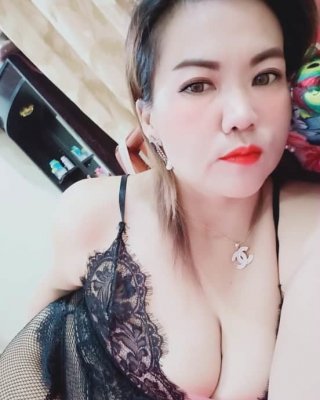 Mom Asian Bigtit