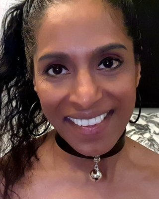 Jayna Naveen bekommt Einlauf und Natursekt
 #106680159
